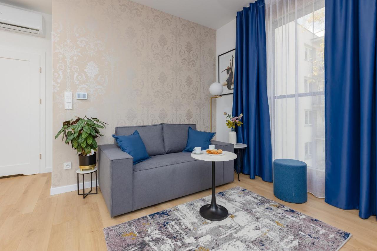 Warszawa Srodmiescie Bonifraterska Apartments By Noclegi Renters Exteriör bild